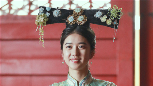 《班长大人》独家花絮 格格不容易李凯馨穿花盆底尬舞_班长大人第二季