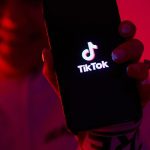 抖音TikTok 国际版 v28.6.5：无广告、全国家任意切换解锁